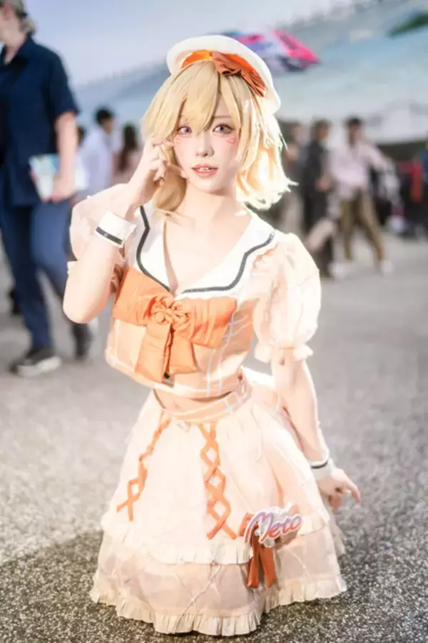 「【コスプレ】チラリと覗くおへそがキュート！台湾美女による「ぶいすぽっ! 」小森めとが可愛すぎてメロメロ【写真8枚】」の画像