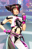 「【コスプレ】『スト６』ジュリとの対戦希望者が押しかける！TGS2025で百人組手になっても涼しい顔をする美女レイヤー【写真16枚】」の画像8