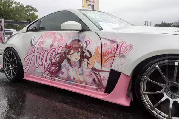 「「あおぎり高校」に、Crazy Raccoon所属の人気VTuberまで！水もしたたる痛車まとめ【第九回 天下無双 東西最強痛車決戦 フォトレポ】」の画像