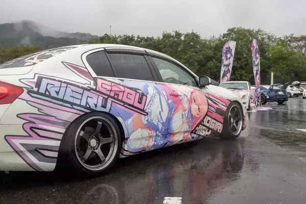 「「あおぎり高校」に、Crazy Raccoon所属の人気VTuberまで！水もしたたる痛車まとめ【第九回 天下無双 東西最強痛車決戦 フォトレポ】」の画像