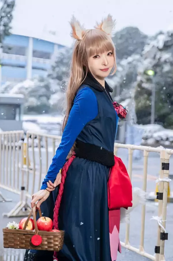 「【コスプレ】褐色肌が雪化粧に際立つ『NIKKE』ノワール、『ドルフロ2』に雪中行軍のターニャまで「ワンフェス」美女レイヤー7選【写真31枚】」の画像