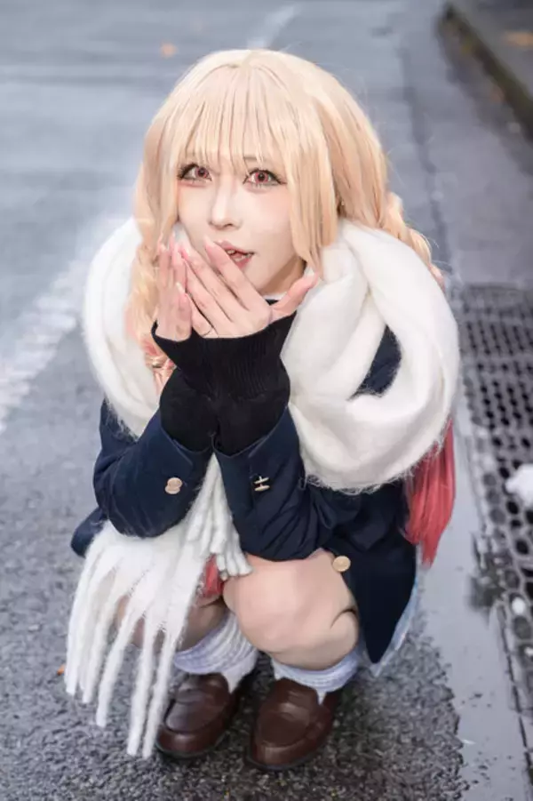「【コスプレ】褐色肌が雪化粧に際立つ『NIKKE』ノワール、『ドルフロ2』に雪中行軍のターニャまで「ワンフェス」美女レイヤー7選【写真31枚】」の画像