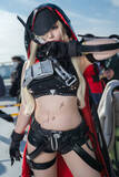 「【コスプレ】ウクライナ美女の『NIKKE』やスタイル抜群な「そに子」が“背中”で魅せる！「コミケ107」美女レイヤー8選【写真34枚】」の画像13