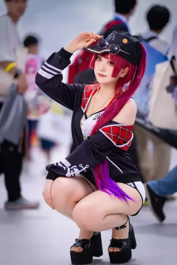 「【コスプレ】宝鐘マリン船長と一緒に有明の海から出航したい人集まれ！中国レイヤー・Yuki亭【写真5枚】」の画像