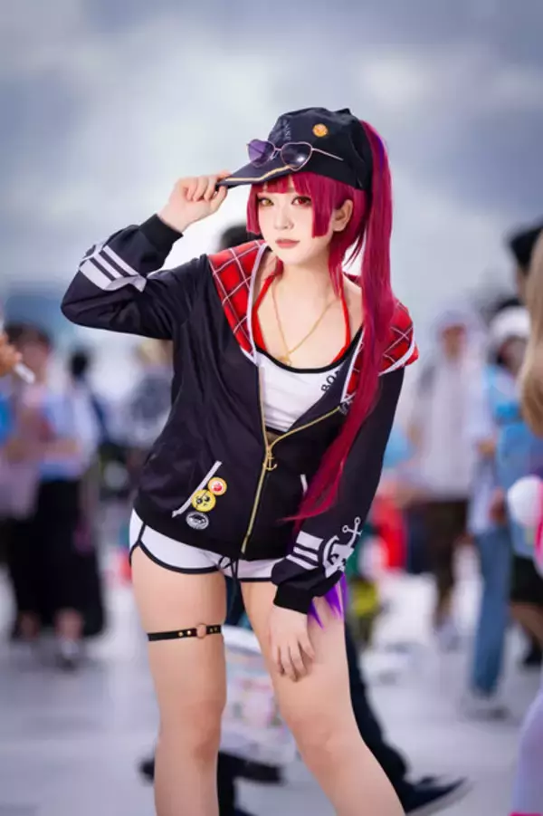 「【コスプレ】宝鐘マリン船長と一緒に有明の海から出航したい人集まれ！中国レイヤー・Yuki亭【写真5枚】」の画像