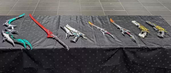 「『デュエットナイトアビス』リリース100日POP-UPイベント開催！コスプレに武器展示、アトラクションまで見どころをフォトレポートでお届け」の画像