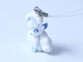 まっしろでかわいいロコン（アローラ）たちがストラップに！「ポケモン ぺたんこマスコット Color：White」が3月発売