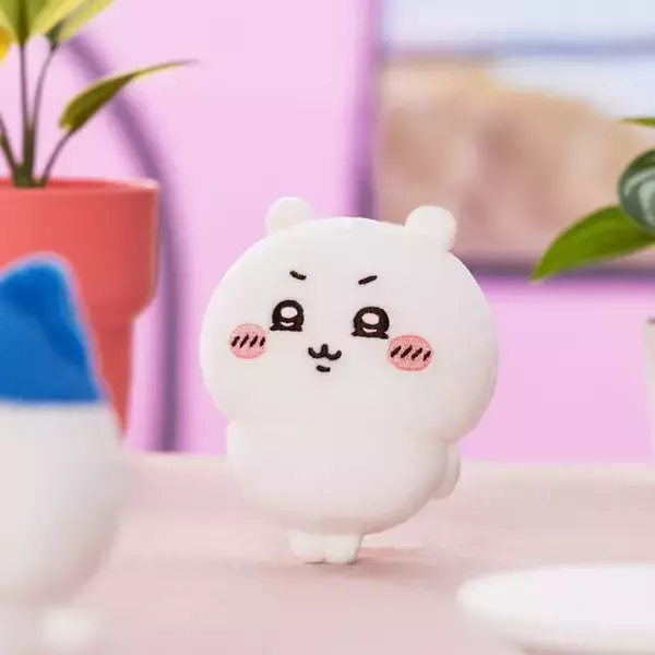 「“オタ活”うさぎが可愛すぎる！「ちいかわ」人気のマスコット4商品が好評につき受注生産ー“ムン顔”のちいかわも」の画像