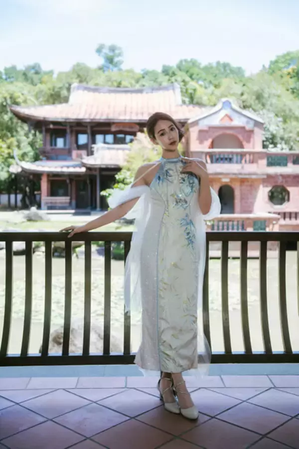 「写真展「フォクトレンダーで撮る旗袍(チャイナドレス)」が12月19日から開催─異国の美を切り取った、唯一無二の瞬間に触れる」の画像