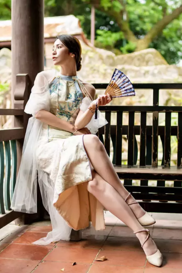 「写真展「フォクトレンダーで撮る旗袍(チャイナドレス)」が12月19日から開催─異国の美を切り取った、唯一無二の瞬間に触れる」の画像