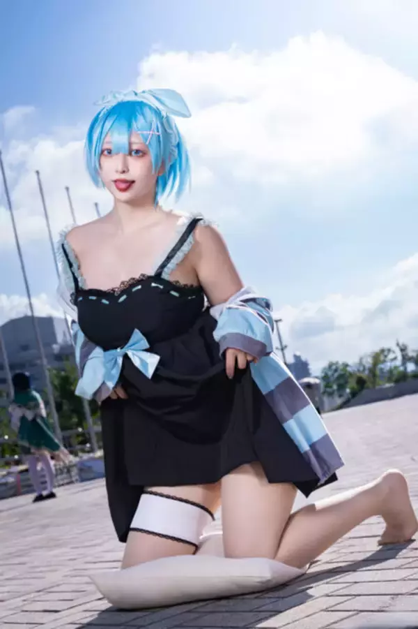 「【コスプレ】ルームウェア姿の可愛さも鬼がかり！愛嬌抜群の「リゼロ」レム【写真7枚】」の画像