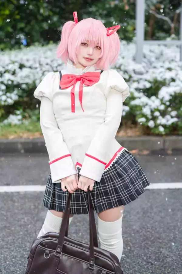 「【コスプレ】褐色の美ボディな『ポケモン』カナリィ、寒さに負けないバニーガールや雪化粧を纏うミクなど「ワンフェス」美女レイヤー6選【写真27枚】」の画像