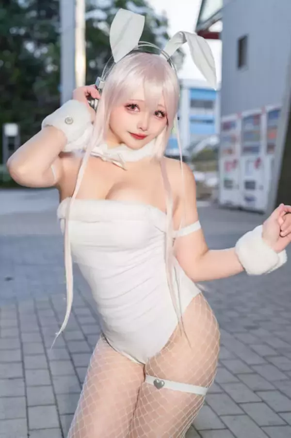 「【コスプレ】褐色の美ボディな『ポケモン』カナリィ、寒さに負けないバニーガールや雪化粧を纏うミクなど「ワンフェス」美女レイヤー6選【写真27枚】」の画像