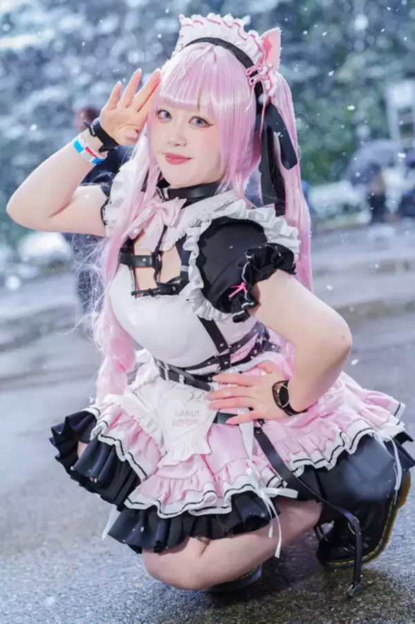 「【コスプレ】褐色の美ボディな『ポケモン』カナリィ、寒さに負けないバニーガールや雪化粧を纏うミクなど「ワンフェス」美女レイヤー6選【写真27枚】」の画像