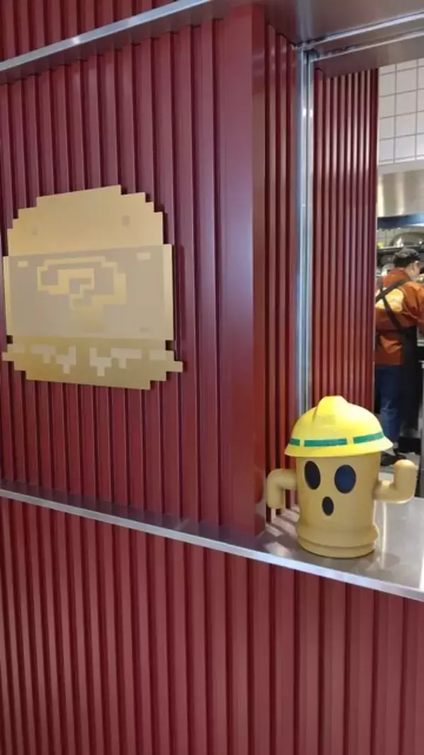 「ニンテンドーミュージアムがライトアップ！アートギャラリーや『マリオ』40周年記念イベントなど期間限定施策を見てきました【レポート】」の画像