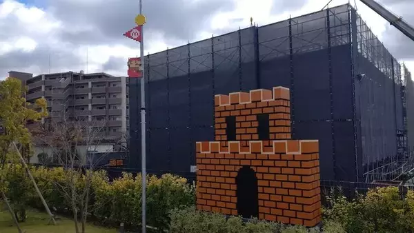 「ニンテンドーミュージアムがライトアップ！アートギャラリーや『マリオ』40周年記念イベントなど期間限定施策を見てきました【レポート】」の画像