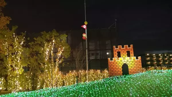 「ニンテンドーミュージアムがライトアップ！アートギャラリーや『マリオ』40周年記念イベントなど期間限定施策を見てきました【レポート】」の画像