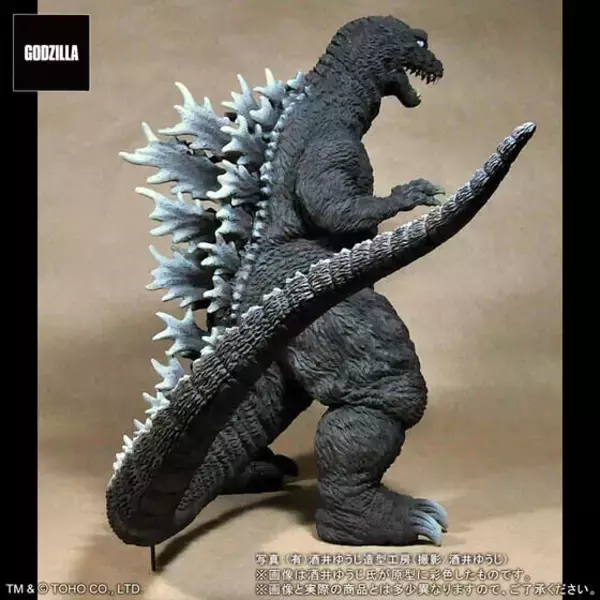 「“白目”の「ゴジラ(2001)」ソフビフィギュアが再販！全高約28cm、初代を彷彿とさせるポージングで立体化」の画像