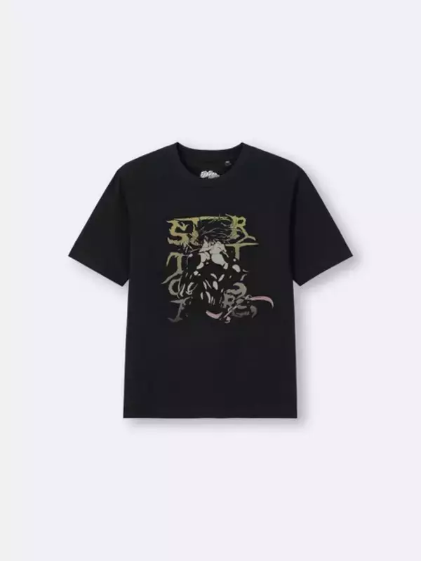 「GUとアニメ「ジョジョの奇妙な冒険」が初コラボ！承太郎とスタープラチナ、4部キャラ集合のTシャツなど全11種を展開」の画像