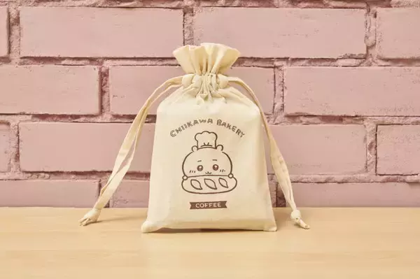 「「ちいかわベーカリー ポップアップショップ」が3月14日オープン！パン屋さん衣装のキャラグッズなどを展開」の画像