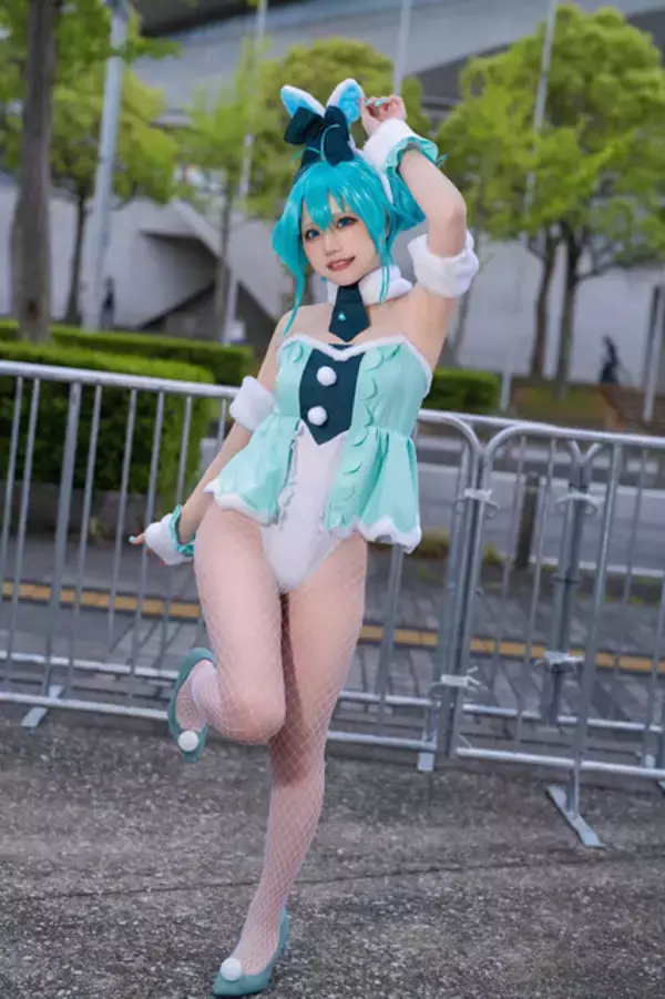 「【コスプレ】「ニコ超」といえば初音ミク！お団子ヘアのミクバニーがめっちゃキュート！人気レイヤー・舞陽女【写真7枚】」の画像