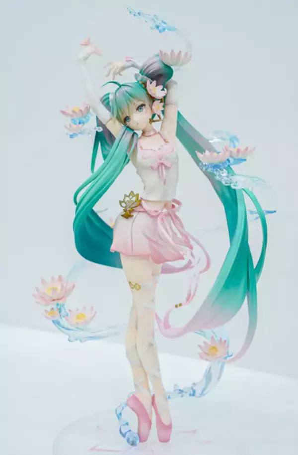 「「エヴァ」アスカ＆レイに「着せ恋ｘマリン船長」魅惑のコラボ、ミクさんから人気絵師までフィギュアの魅力が楽しめる【WF2026冬】」の画像