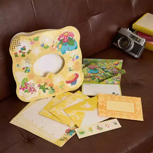 「『ポケモン』抱えるほどデカい「キマワリ」のクッション！香り付きマスコットなど、お花モチーフのポケモンに注目したグッズが新登場」の画像