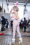 「【コスプレ】しっぽがキュートな振り向きポーズとうさ耳が可愛すぎ！『NIKKE』ミルクが魅惑のバニー姿を披露【写真8枚】」の画像6