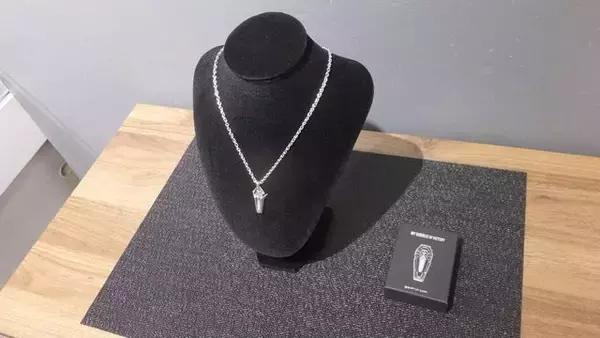 「『勝利の女神：NIKKE』展覧会の物販ブースは、取材中でも物欲が疼く……【フォトレポ】」の画像