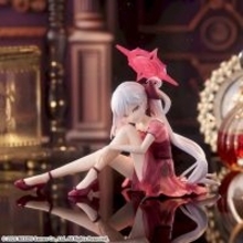 煌びやかなドレス&妖艶座り姿…！『ブルアカ』より「ムツキ」「アル」がオリジナル衣装でプライズ展開