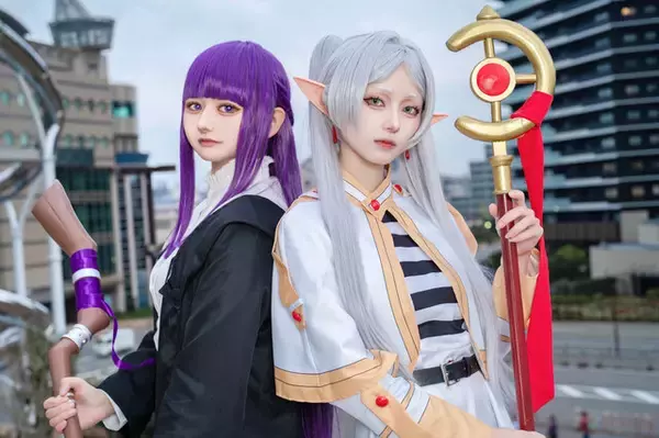 「【コスプレ】フリーレンとフェルンのしょんぼりポーズが愛おしい！人気レイヤー・月海つくね＆さら【写真18枚】」の画像