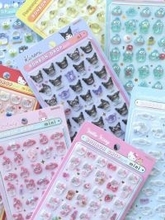 「ボンボンドロップシール」新商品が一挙公開！サンリオ新作や「リラックマ」「お文具といっしょ」など計22種の強力ラインナップ