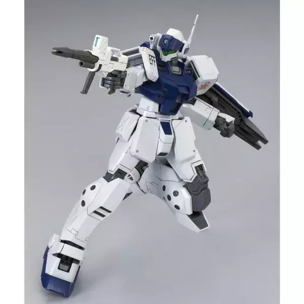 「ガンプラ「MG 1/100 ジム・スナイパーII（ホワイト・ディンゴ隊仕様）」が再販！白と紺を基調とする印象的な機体を再現」の画像