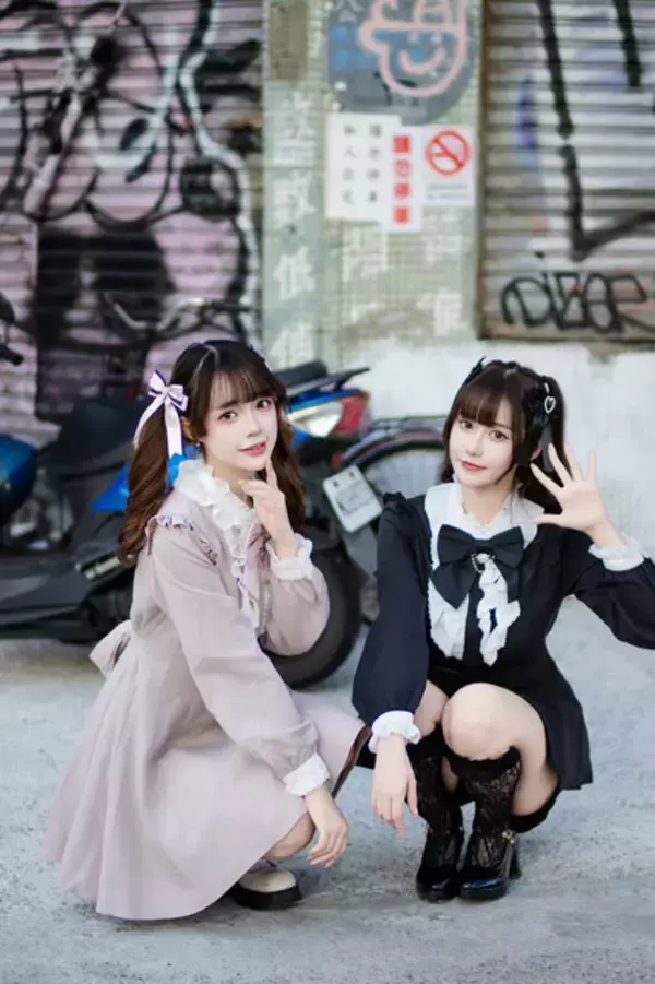 「【特集】地雷系×地雷系コーデは可愛さ無限大！？キュートとクール、あなたはどちらのツインテール台湾美女がお好き？【写真10枚】」の画像