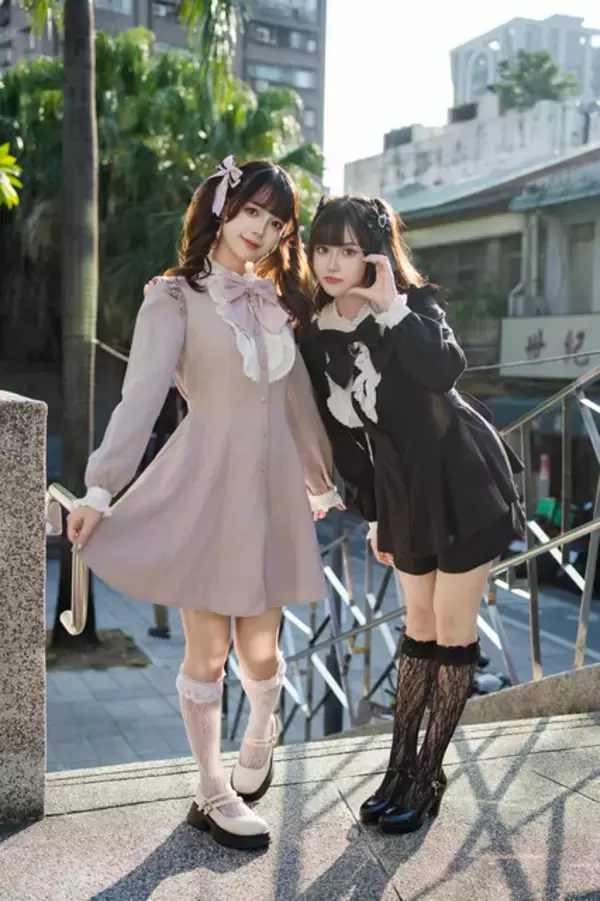「【特集】地雷系×地雷系コーデは可愛さ無限大！？キュートとクール、あなたはどちらのツインテール台湾美女がお好き？【写真10枚】」の画像