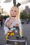「【コスプレ】クリスマス間近！セクシーな『NIKKE』ルピーとのショッピングデートに妄想膨らむ―人気レイヤー・山中おくら【写真9枚】」の画像3