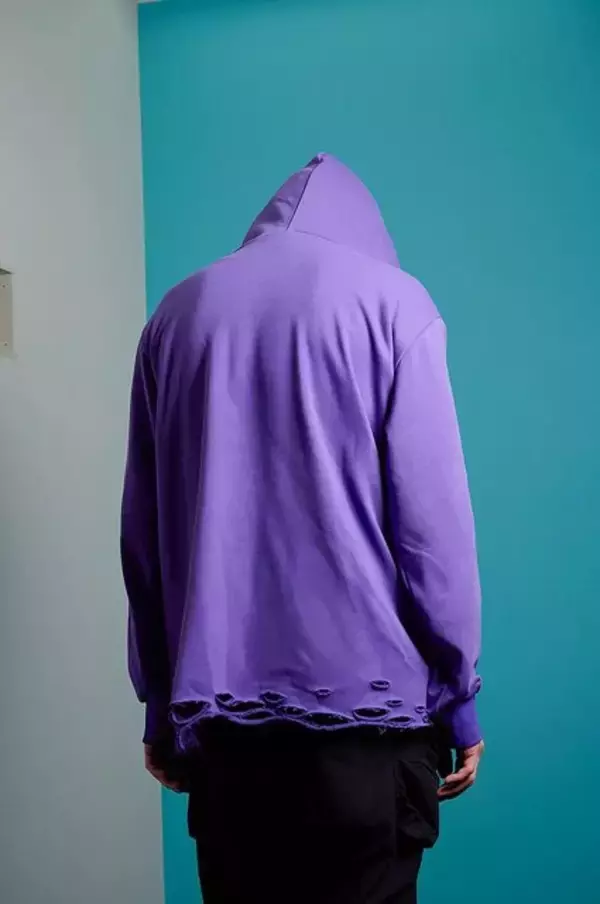 「『ウマ娘』エアシャカールの私服を完全再現！「NULL」パーカーと格子柄のジャケットが予約締切間近」の画像