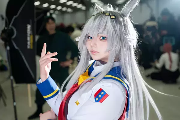 「【コスプレ】躍動感溢れるポージングで髪をなびかせる疾走感が心地よい！奇跡のウマ娘「オグリキャップ」の美女レイヤーが出走【写真7枚】」の画像