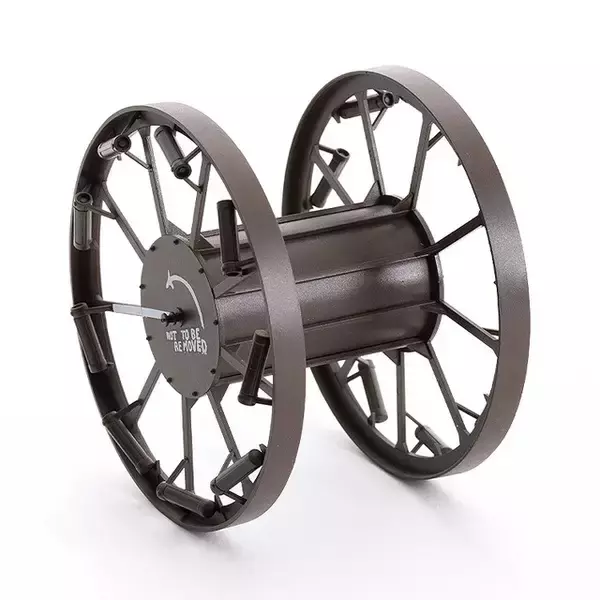 「英国の珍兵器「パンジャンドラム」が1/35スケールのプラモデルに！独特かつ無骨な構造を細部にわたって再現」の画像