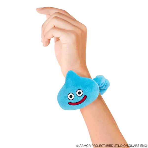 「“みりょく”ステータスがあがる！？ヘアコーム、ネイルシール、イヤリングなど『ドラクエ』モチーフのコスメ＆ビューティー新商品が予約受付中」の画像