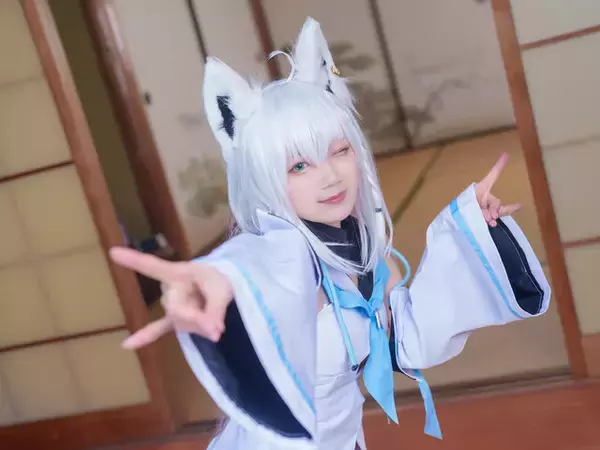 「【コスプレ】10月5日は「ホロライブ」白上フブキの誕生日！白髪ケモミミがキュートな愛されフブさんコスプレまとめ【写真51枚】」の画像