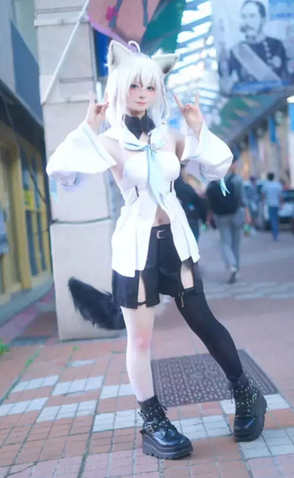 「【コスプレ】10月5日は「ホロライブ」白上フブキの誕生日！白髪ケモミミがキュートな愛されフブさんコスプレまとめ【写真51枚】」の画像