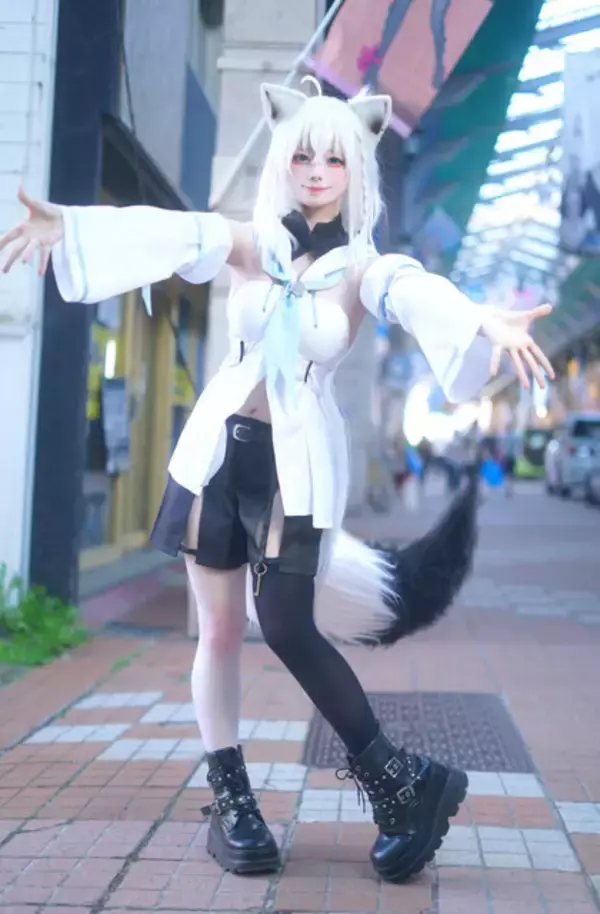 「【コスプレ】10月5日は「ホロライブ」白上フブキの誕生日！白髪ケモミミがキュートな愛されフブさんコスプレまとめ【写真51枚】」の画像