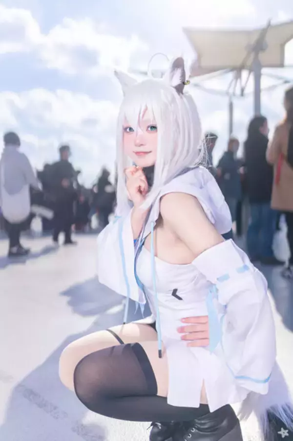 「【コスプレ】10月5日は「ホロライブ」白上フブキの誕生日！白髪ケモミミがキュートな愛されフブさんコスプレまとめ【写真51枚】」の画像