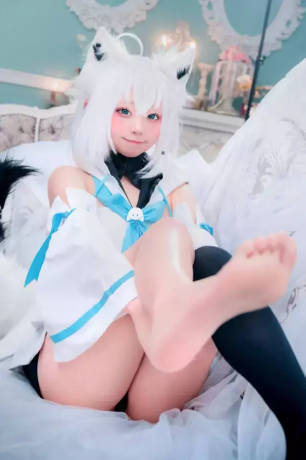 「【コスプレ】10月5日は「ホロライブ」白上フブキの誕生日！白髪ケモミミがキュートな愛されフブさんコスプレまとめ【写真51枚】」の画像