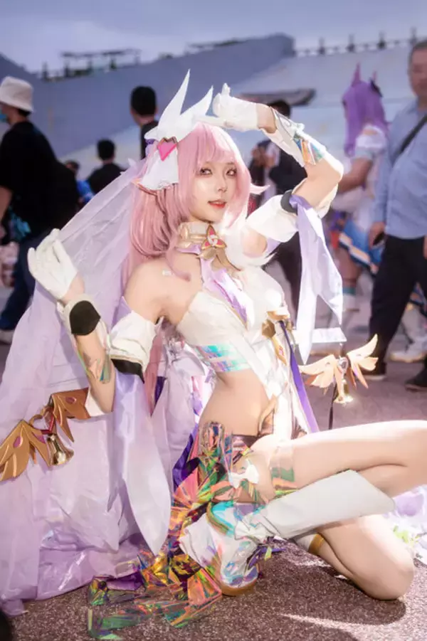 「【コスプレ】太ももが美しすぎる2B、「バイオ」エイダのチャイナドレスに魅惑のバニーガールまで！ポージングも見応え抜群な台湾美女レイヤー9選【写真38枚】」の画像