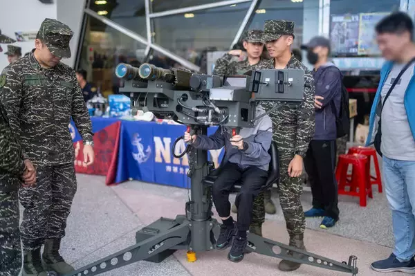 「【コスプレ】太ももが美しすぎる2B、「バイオ」エイダのチャイナドレスに魅惑のバニーガールまで！ポージングも見応え抜群な台湾美女レイヤー9選【写真38枚】」の画像