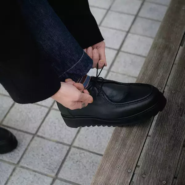 「カメラマン用の黒革靴「ガイア」「マッシュ」「オルテガ」が12月19日発売―黒い三連星やガンダムとは特に関係ない」の画像