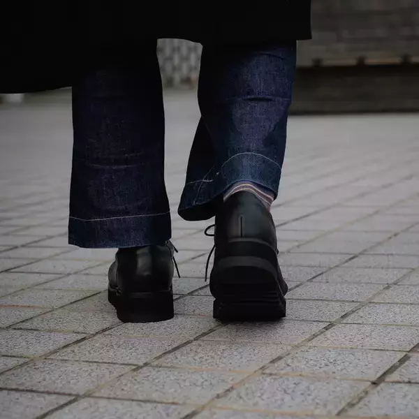 「カメラマン用の黒革靴「ガイア」「マッシュ」「オルテガ」が12月19日発売―黒い三連星やガンダムとは特に関係ない」の画像