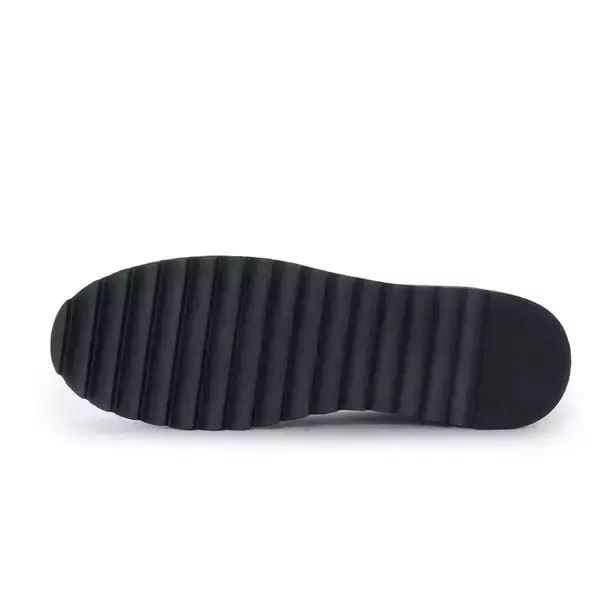 「カメラマン用の黒革靴「ガイア」「マッシュ」「オルテガ」が12月19日発売―黒い三連星やガンダムとは特に関係ない」の画像